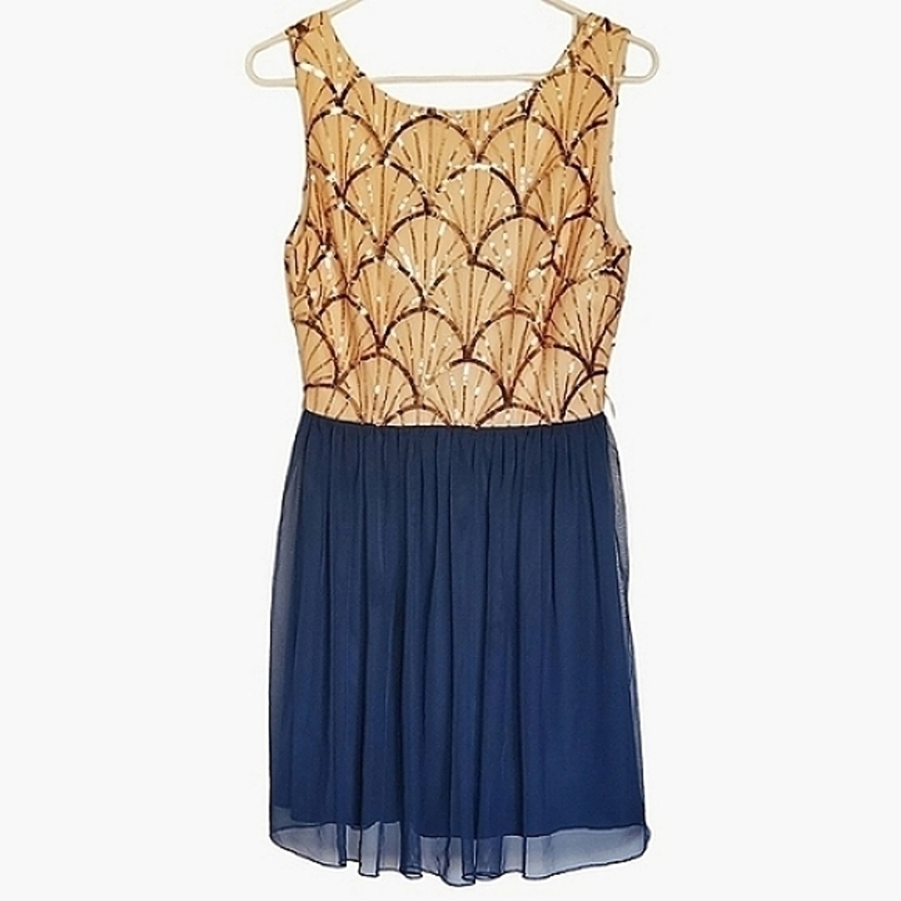 7346 * Deb Sequin Scallop Tulle Dress Blush Blue Size 9